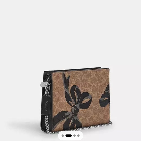 Coach Slim Crossbody Bag In Signature Canvas With Bow Print - Picture 2 of 10